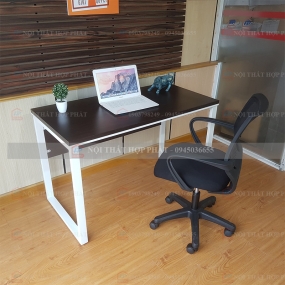 Bàn Làm Việc Chân Sắt BLVCS021 