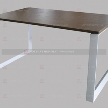 Bàn Làm Việc Chân Sắt BLVCS006 