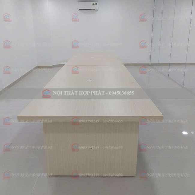 Bàn Họp Gỗ BHG008