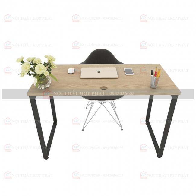 Bàn Làm Việc Chân Sắt BLVCS005 