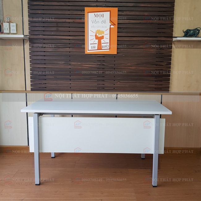 Bàn Làm Việc Chân Sắt BLVCS013 